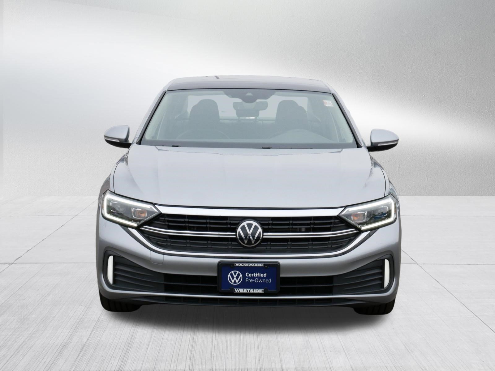 Certified 2024 Volkswagen Jetta SEL image 2