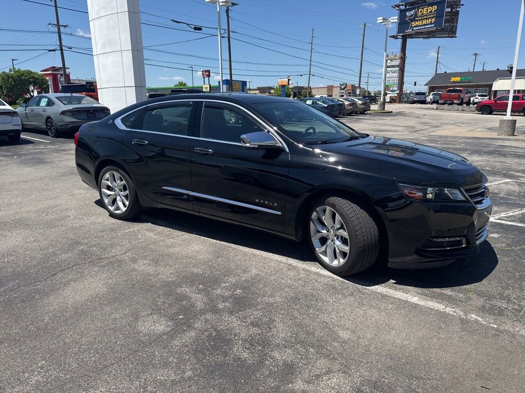 Used 2019 Chevrolet Impala Premier w/ Premier Convenience Package FWD image 3