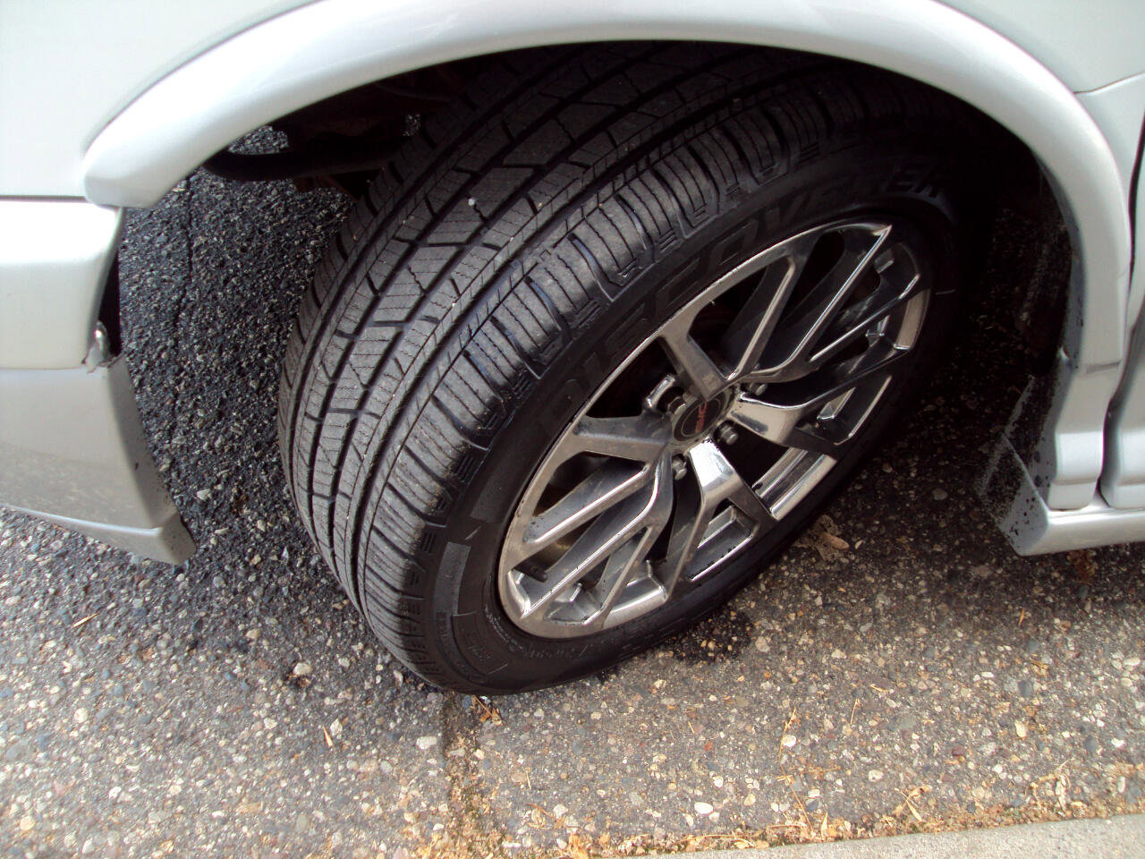 Used 2012 GMC Savana 1500 AWD image 33