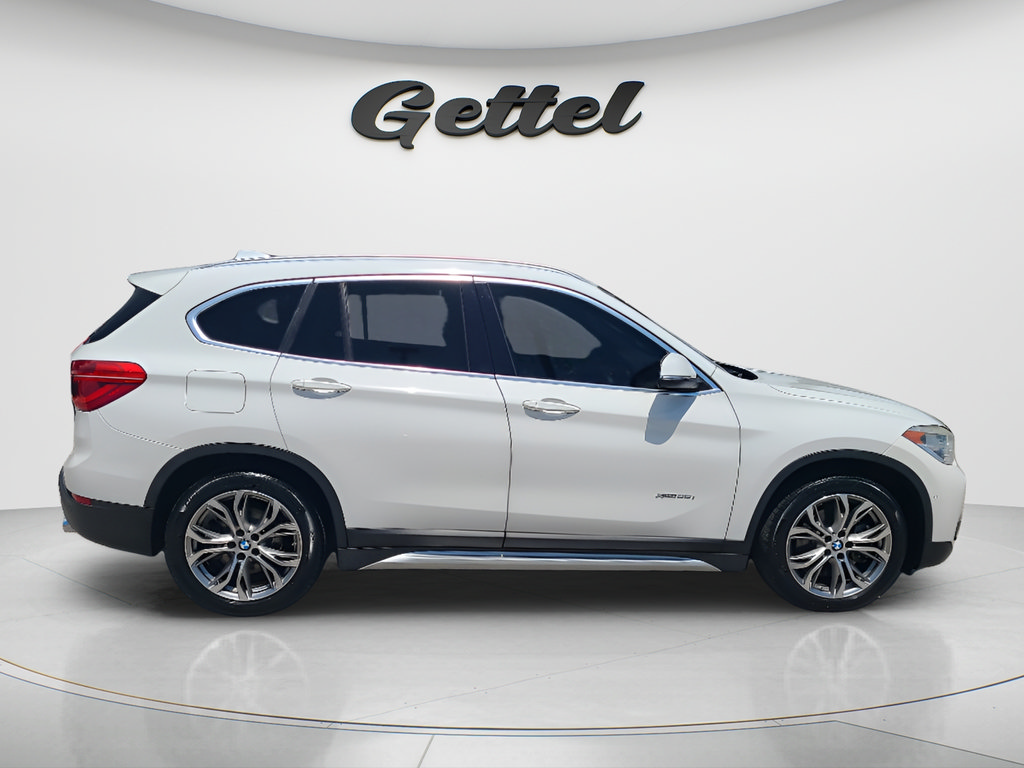 Used 2016 BMW X1 xDrive28i AWD/4WD image 4