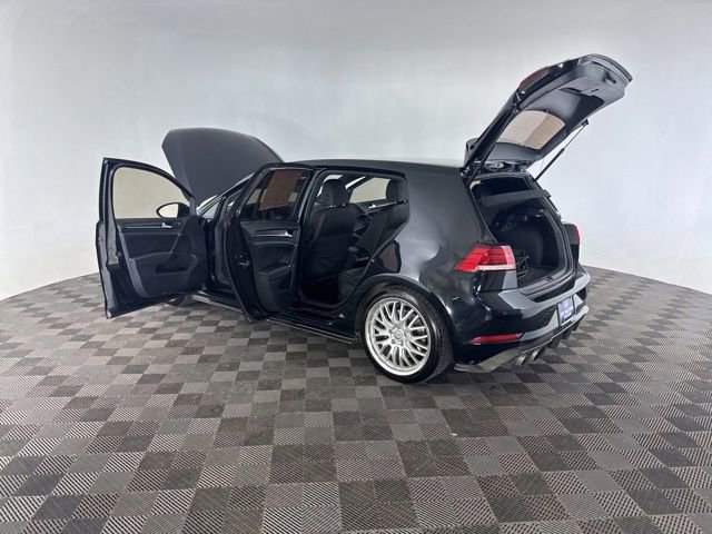 Used 2018 Volkswagen Golf R 4-Door AWD/4WD image 16