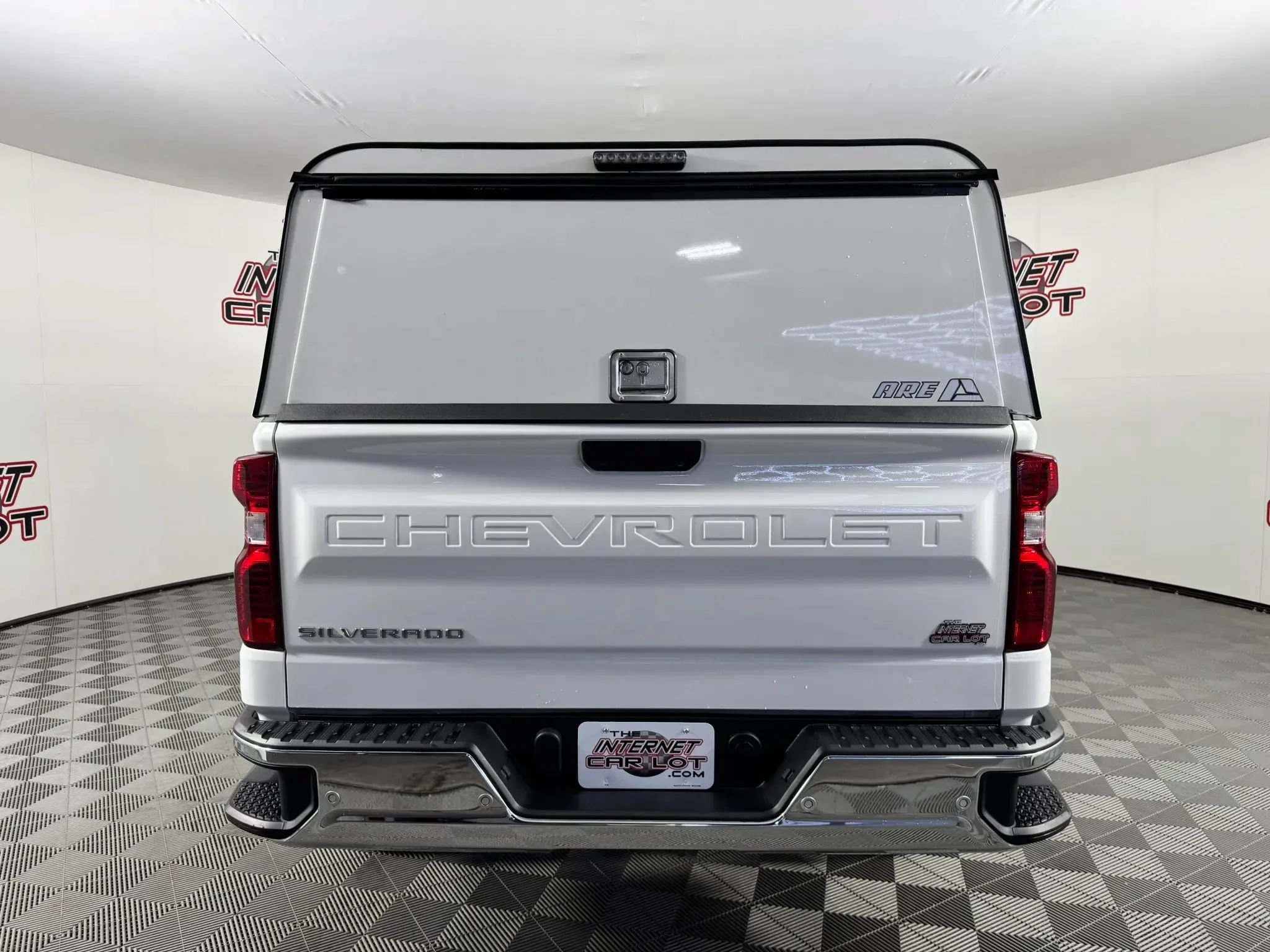 Used 2025 Chevrolet Silverado 1500 W/T w/ WT Safety Package AWD/4WD image 6
