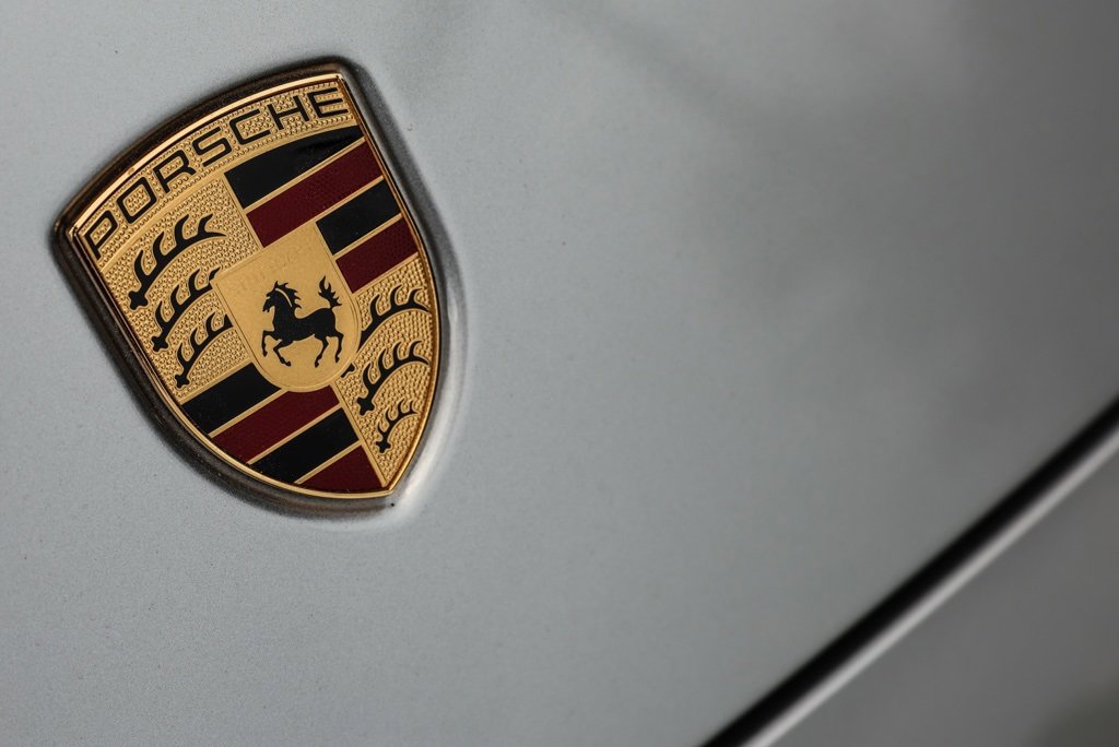 Used 2024 Porsche 911 Carrera w/ Premium Package image 37