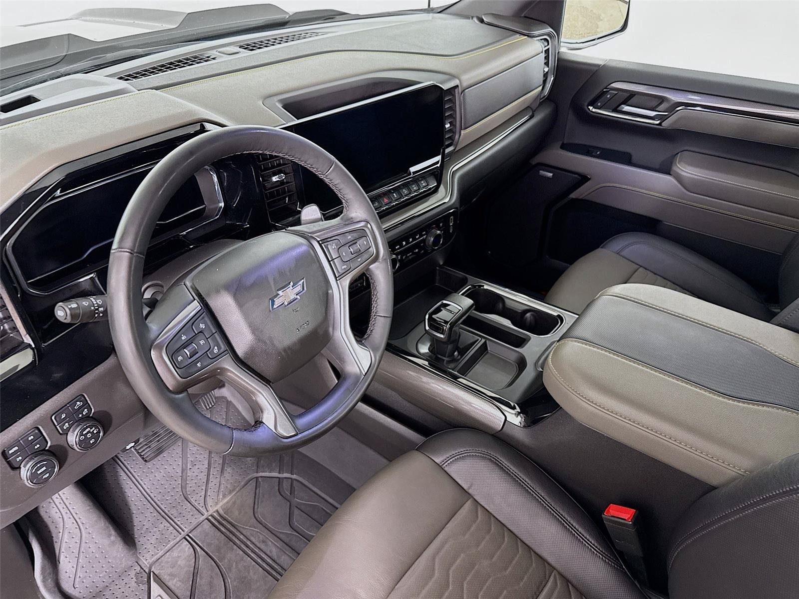 Used 2023 Chevrolet Silverado 1500 ZR2 AWD/4WD image 11