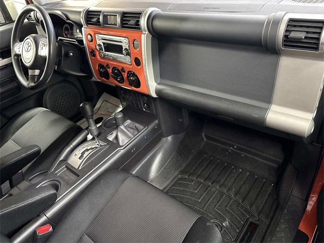 Used 2013 Toyota FJ Cruiser 4WD image 25