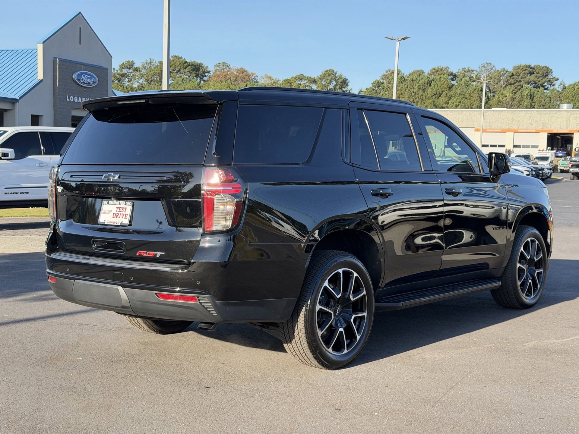 Used 2024 Chevrolet Tahoe RST w/ Luxury Package image 30
