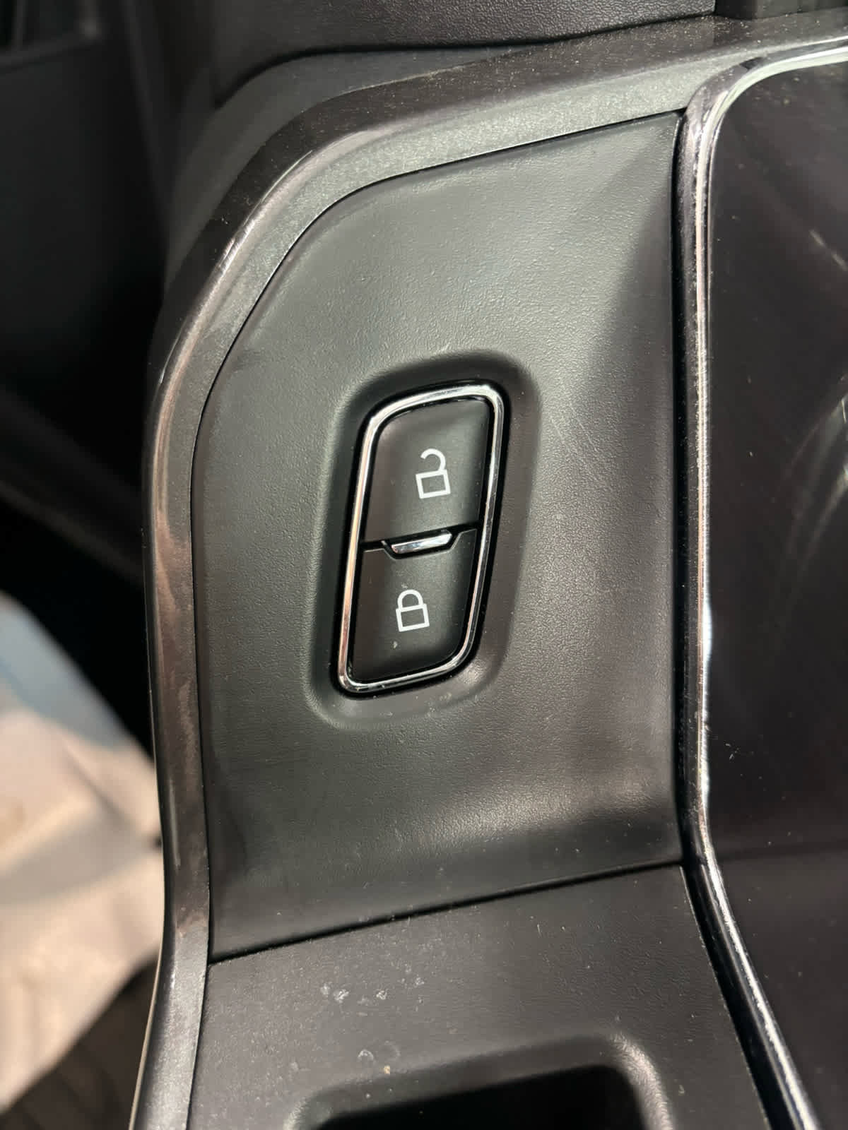 Used 2023 Ford F150 Lariat w/ Equipment Group 502A High image 43