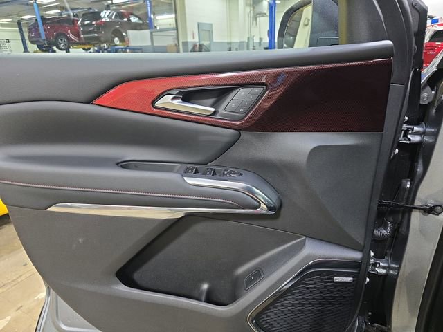 New 2026 Chevrolet Traverse RS w/ LPO, Floor Liner Package image 31