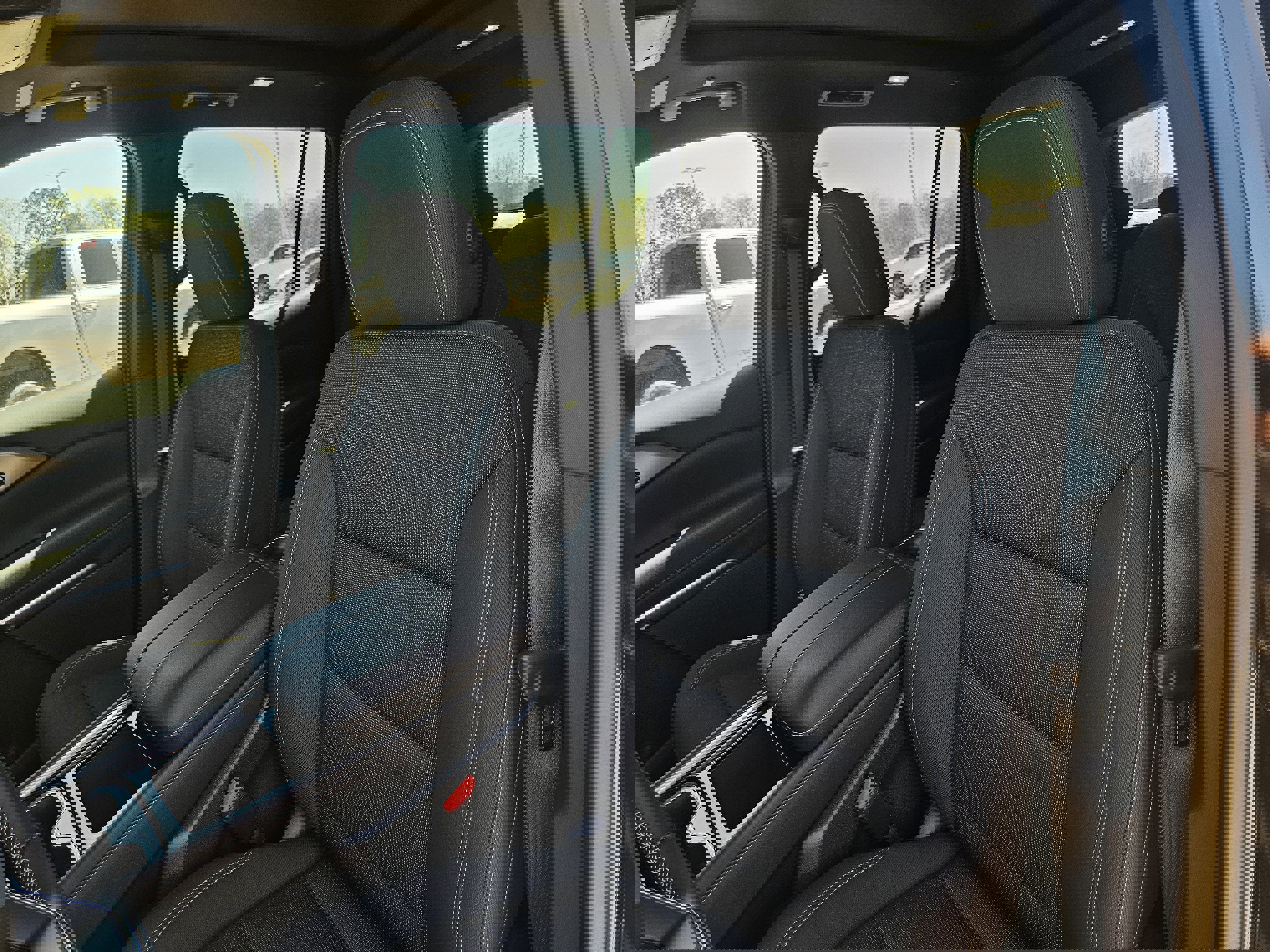 New 2026 Chevrolet Traverse LT w/ Sun and Wheel Package image 11