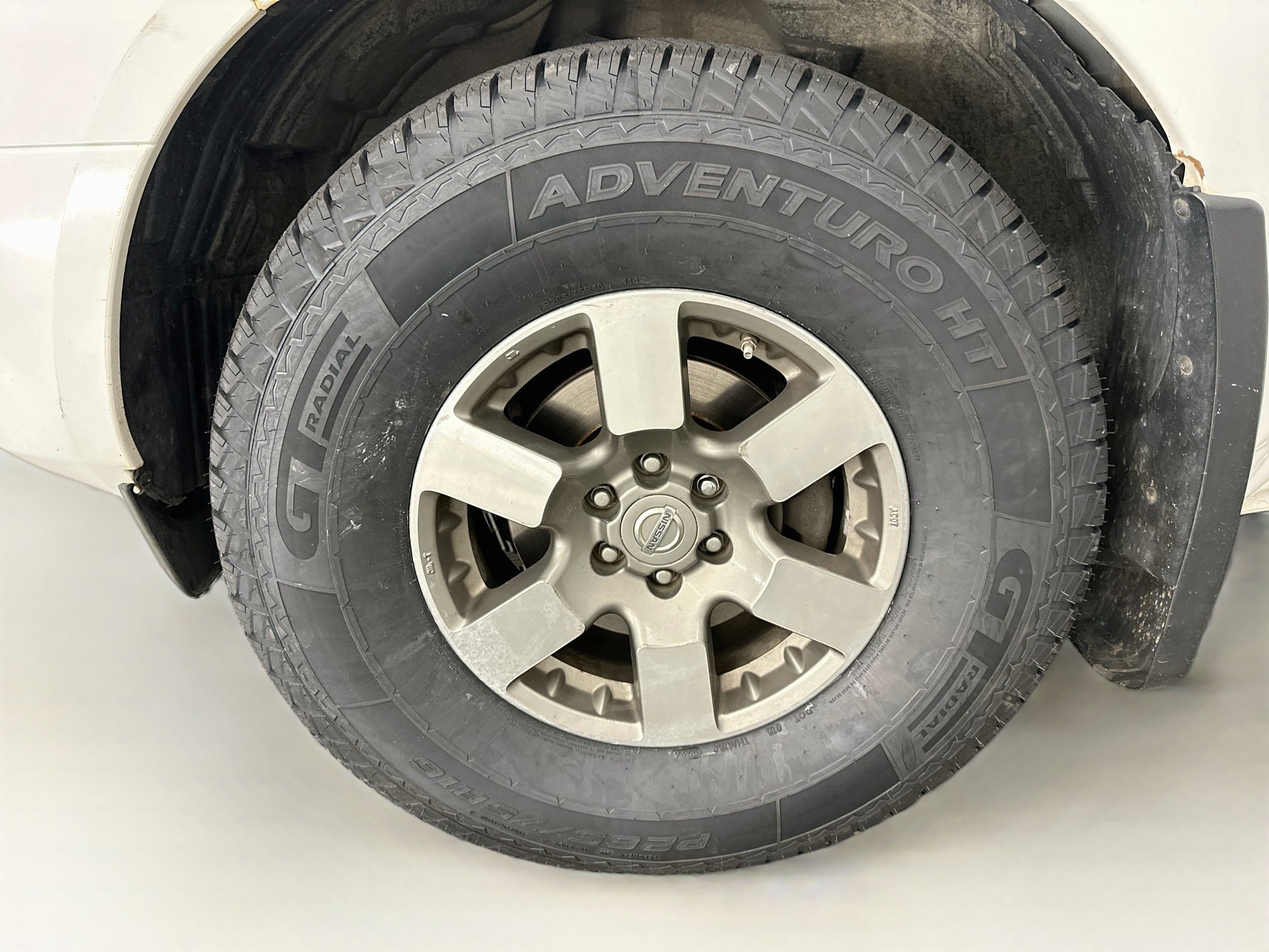 Used 2009 Nissan Frontier PRO-4X w/ Pro-4x Value Truck Pkg AWD/4WD image 32