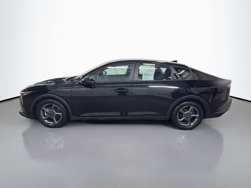 Used 2025 Kia K4 LXS image 6