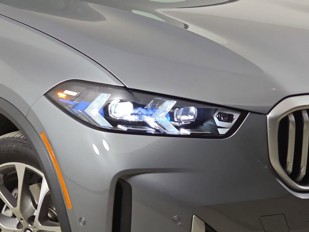 Used 2026 BMW X5 xDrive40i w/ Climate Comfort Package image 36