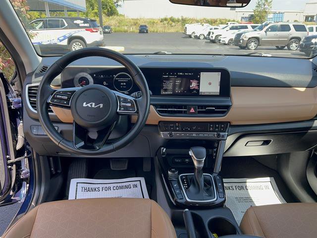 Used 2024 Kia Seltos EX image 20