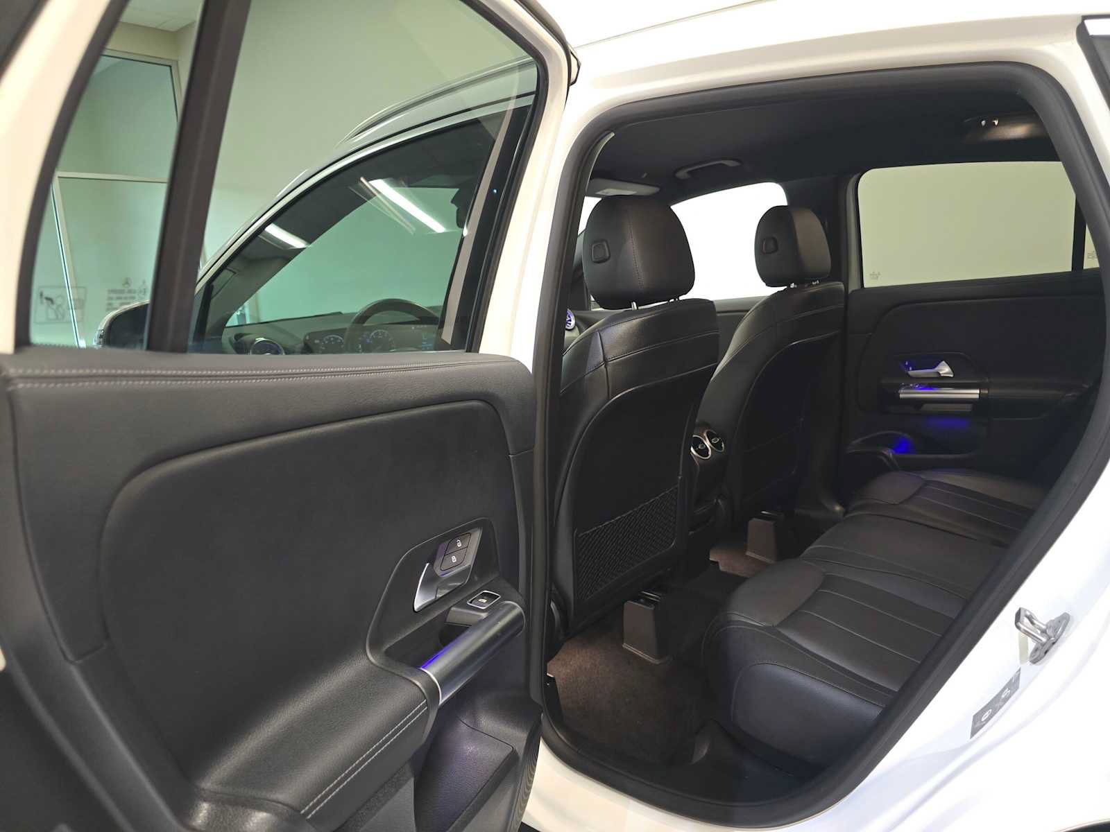 Used 2021 Mercedes-Benz GLA 250 4MATIC image 25