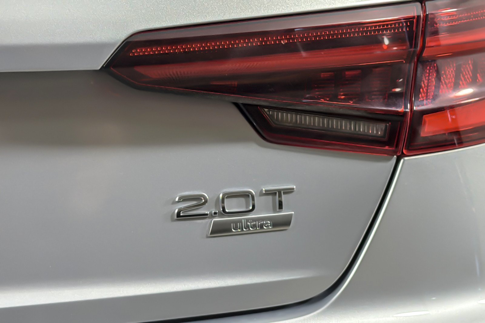 Used 2018 Audi A4 2.0T Ultra Premium FWD image 25
