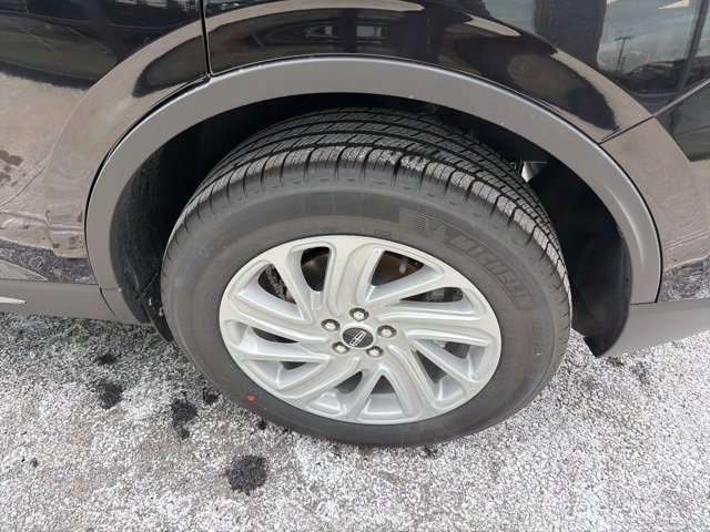 New 2026 Lincoln Corsair Premiere image 6