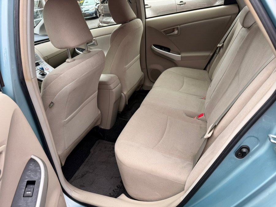 Used 2014 Toyota Prius Three FWD image 12