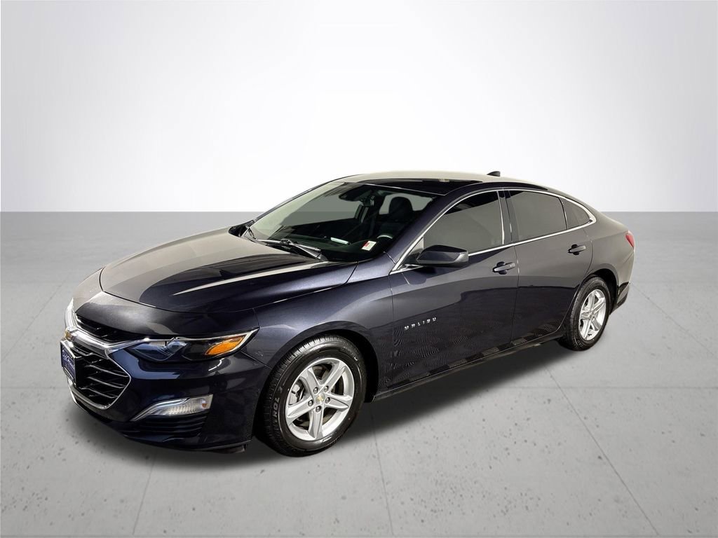 Used 2022 Chevrolet Malibu LS w/ Driver Confidence Package II image 2