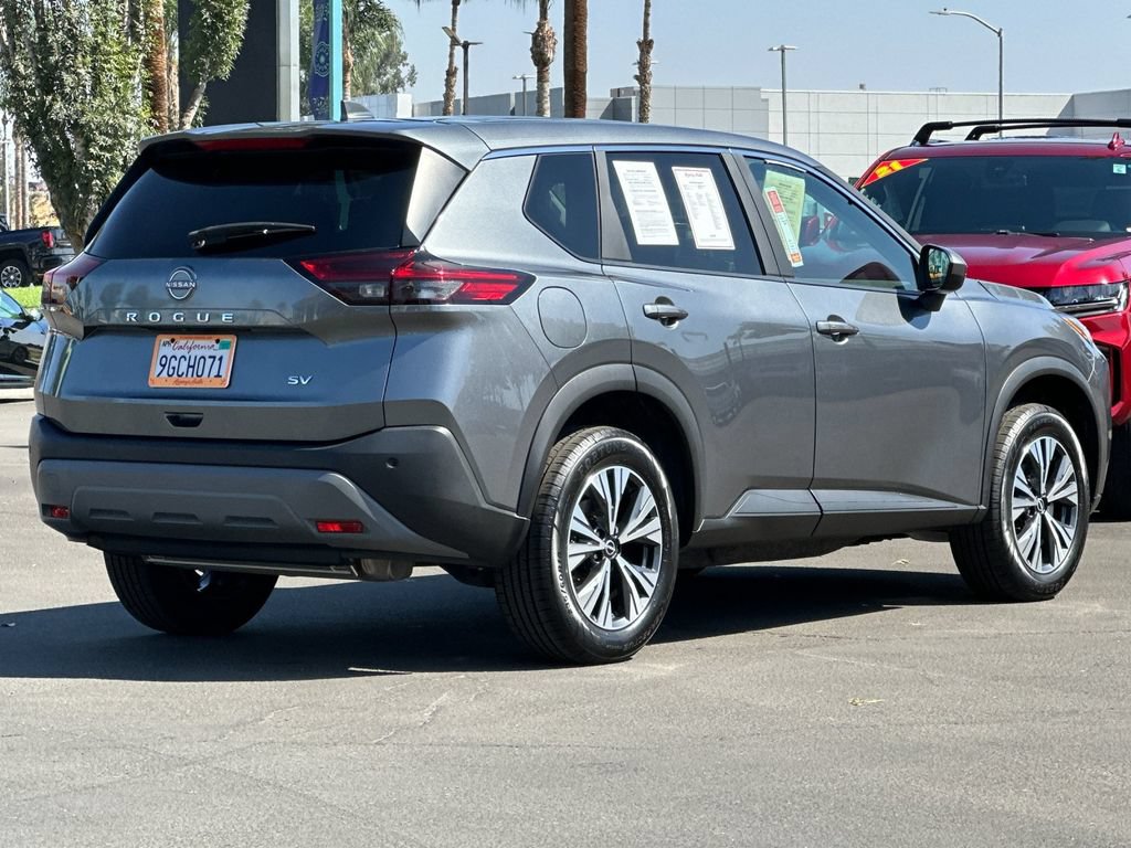 Used 2023 Nissan Rogue SV FWD image 5
