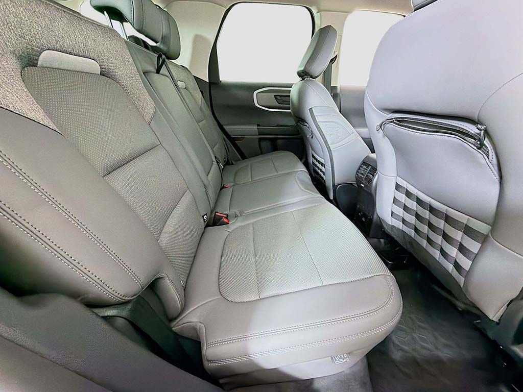 Used 2025 Ford Bronco Sport Badlands image 23