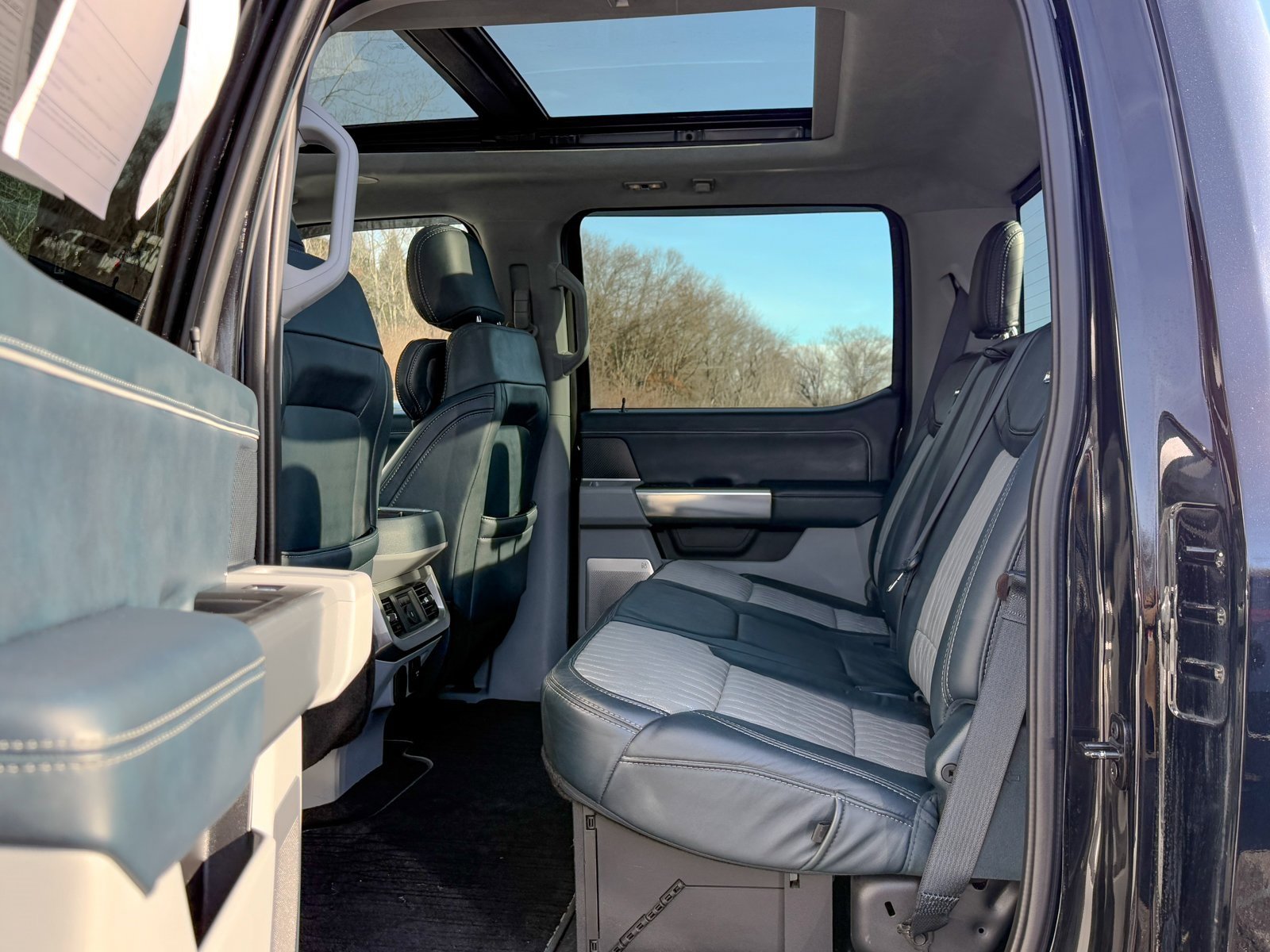 Certified 2024 Ford F350 Limited image 18