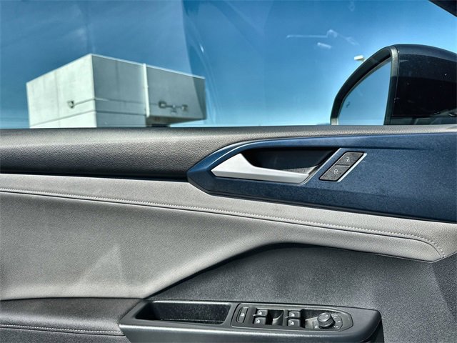 Used 2024 Volkswagen Taos SE image 15