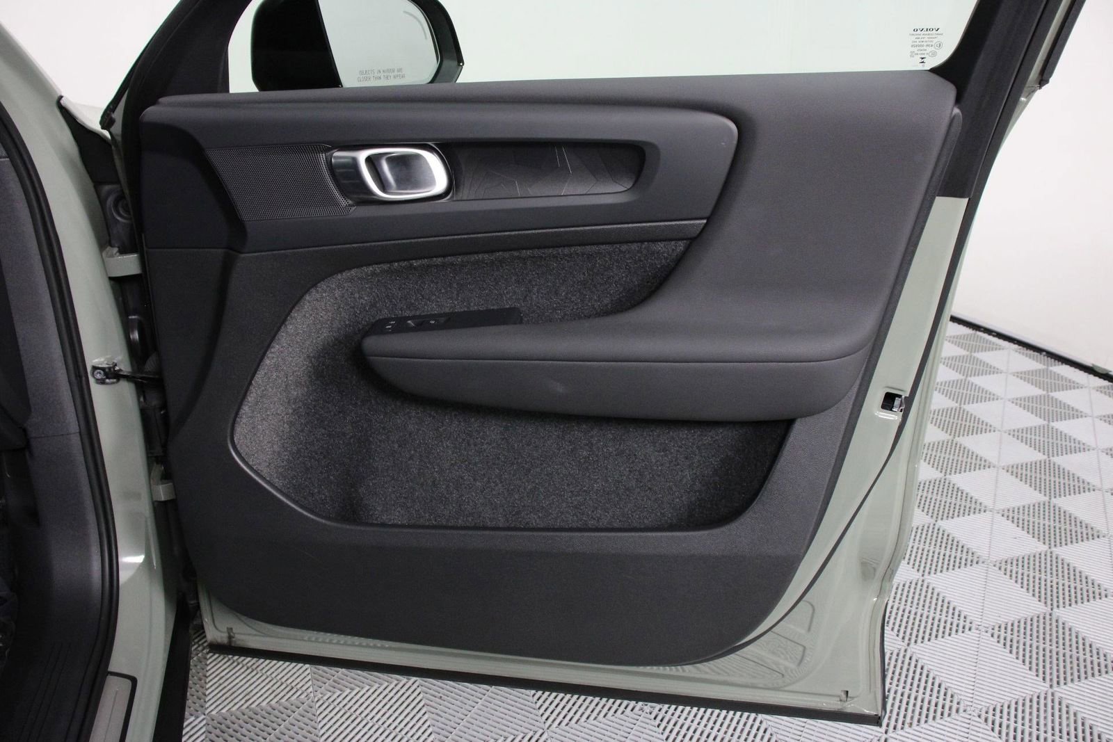 Used 2023 Volvo C40 P8 Recharge Plus AWD/4WD image 21