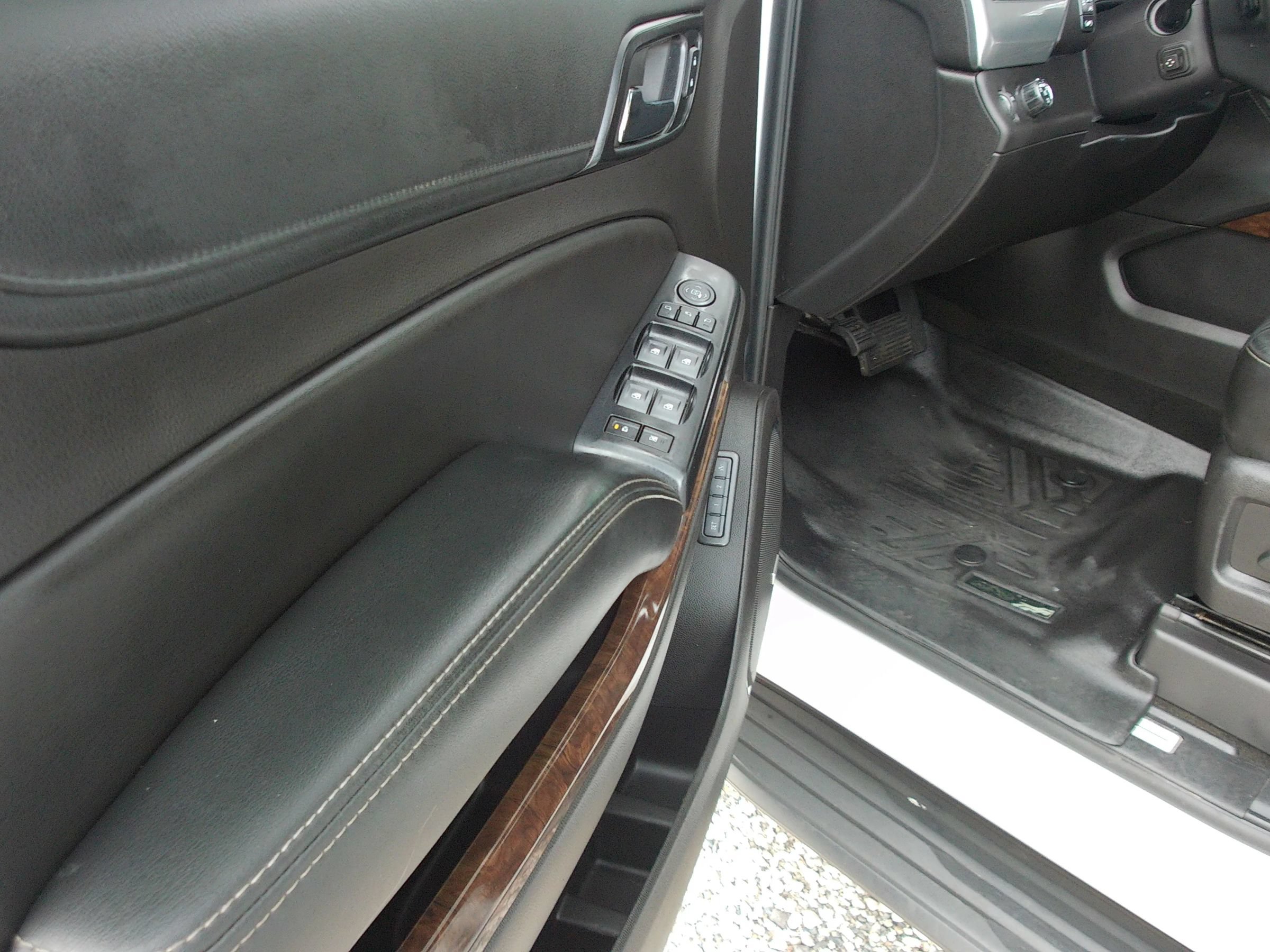 Used 2017 Chevrolet Tahoe LT RWD image 11