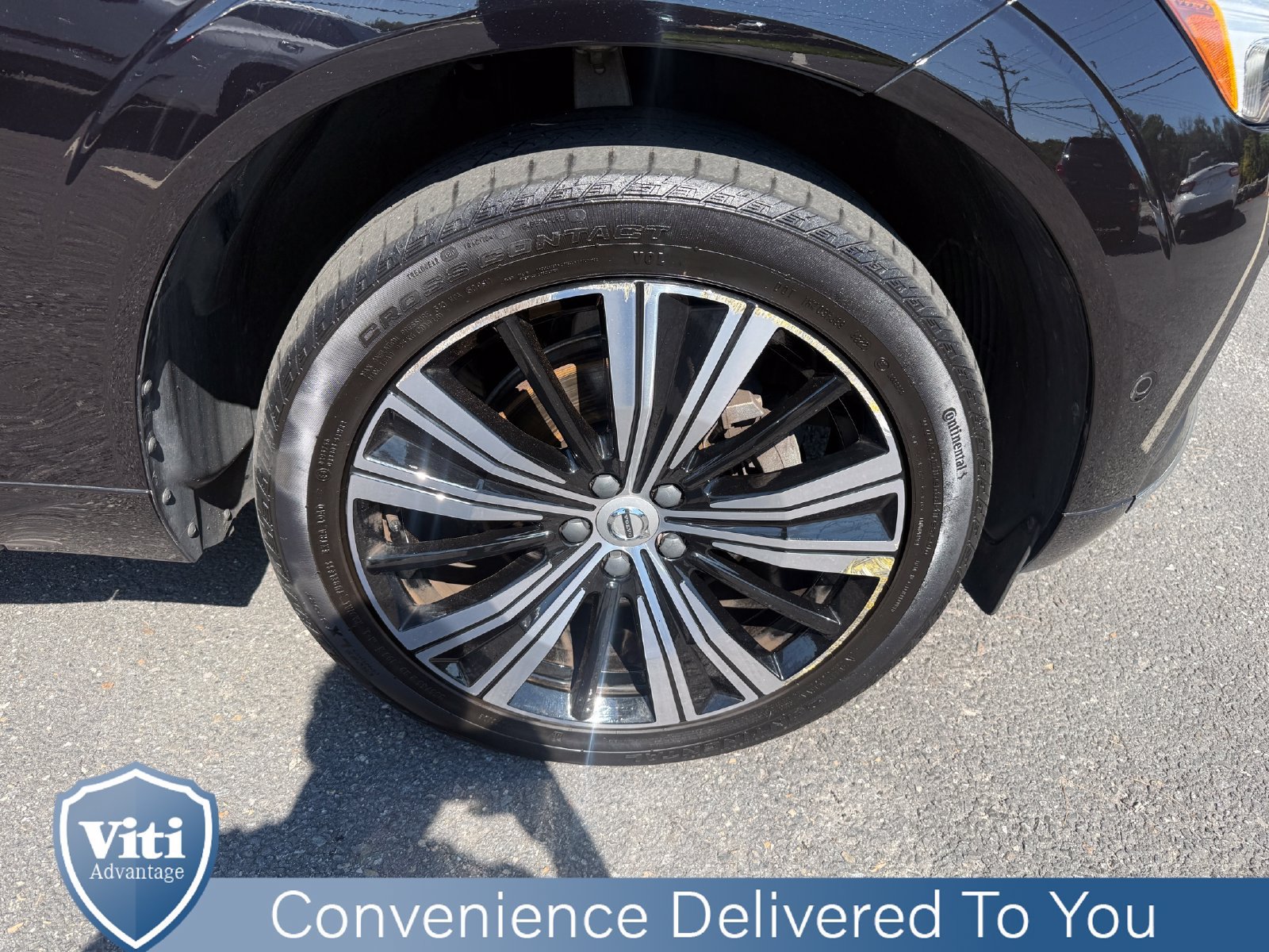 Certified 2023 Volvo XC60 B5 Plus AWD/4WD image 15