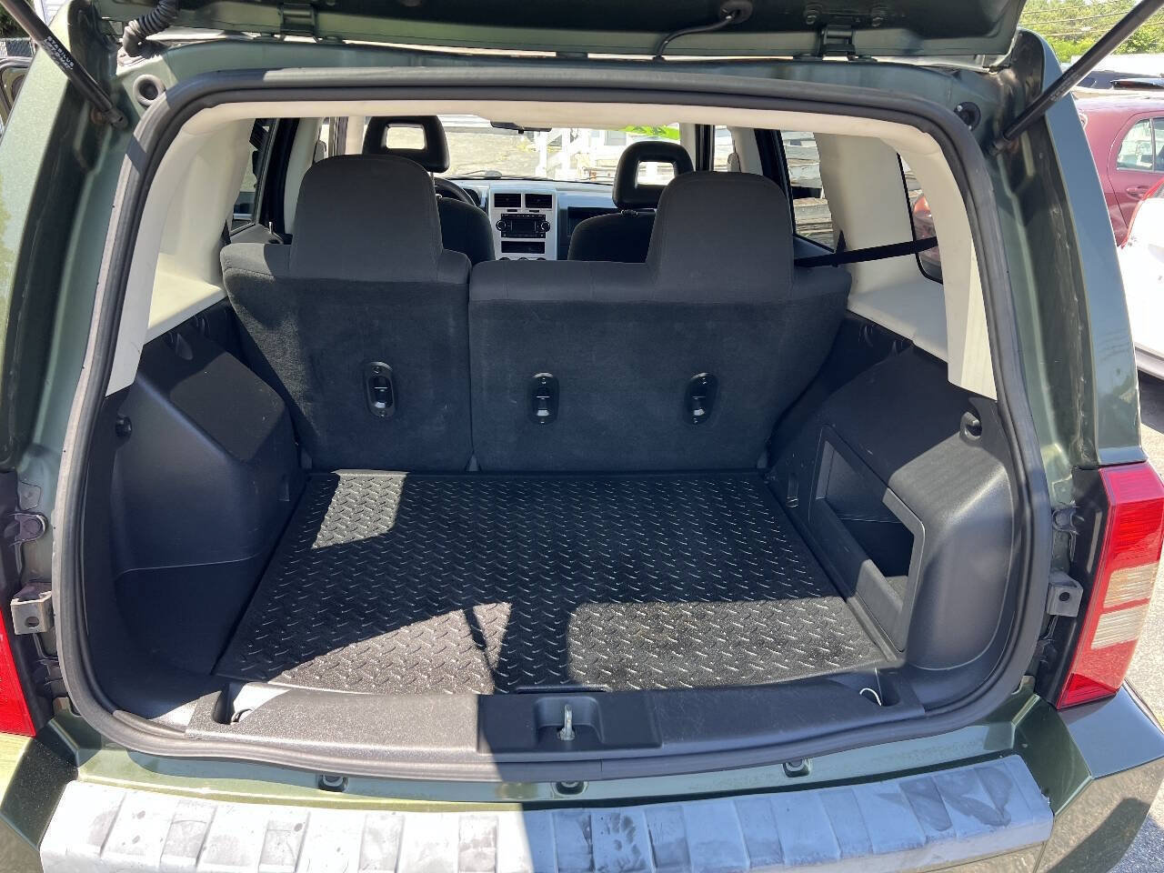 Used 2008 Jeep Patriot Sport AWD/4WD image 15