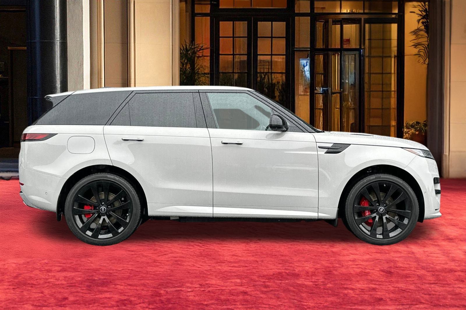 Used 2025 Land Rover Range Rover Sport Dynamic SE image 9