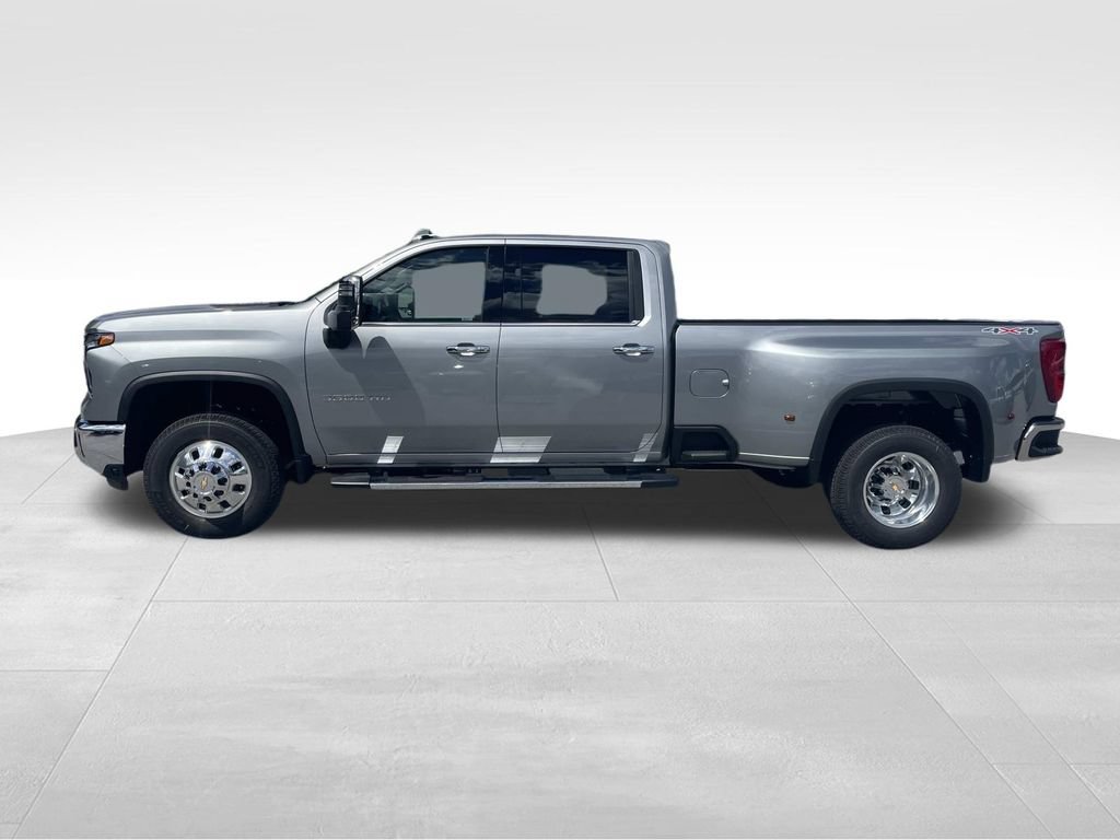 New 2026 Chevrolet Silverado 3500 LTZ w/ LTZ Plus Package AWD/4WD image 7