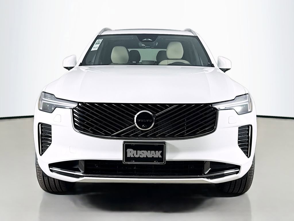 New 2026 Volvo XC90 T8 Plus w/ Protection Package Premier image 2