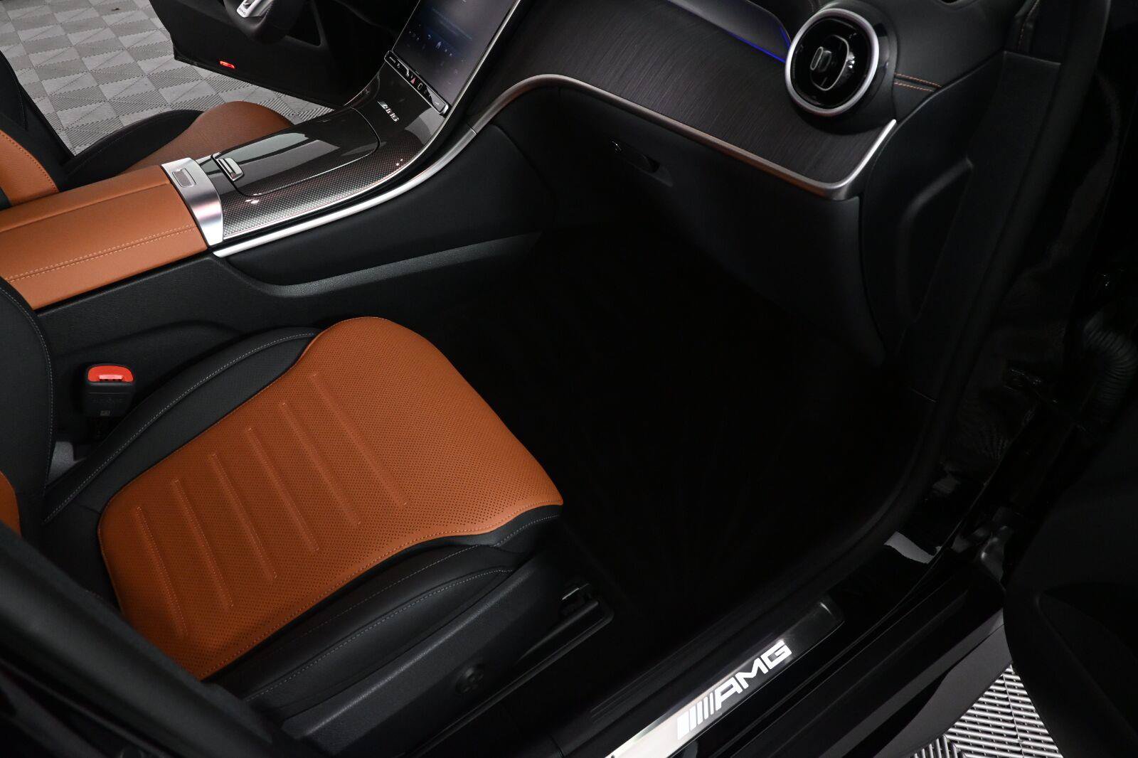 Certified 2026 Mercedes-Benz GLC 43 AMG 4MATIC image 22