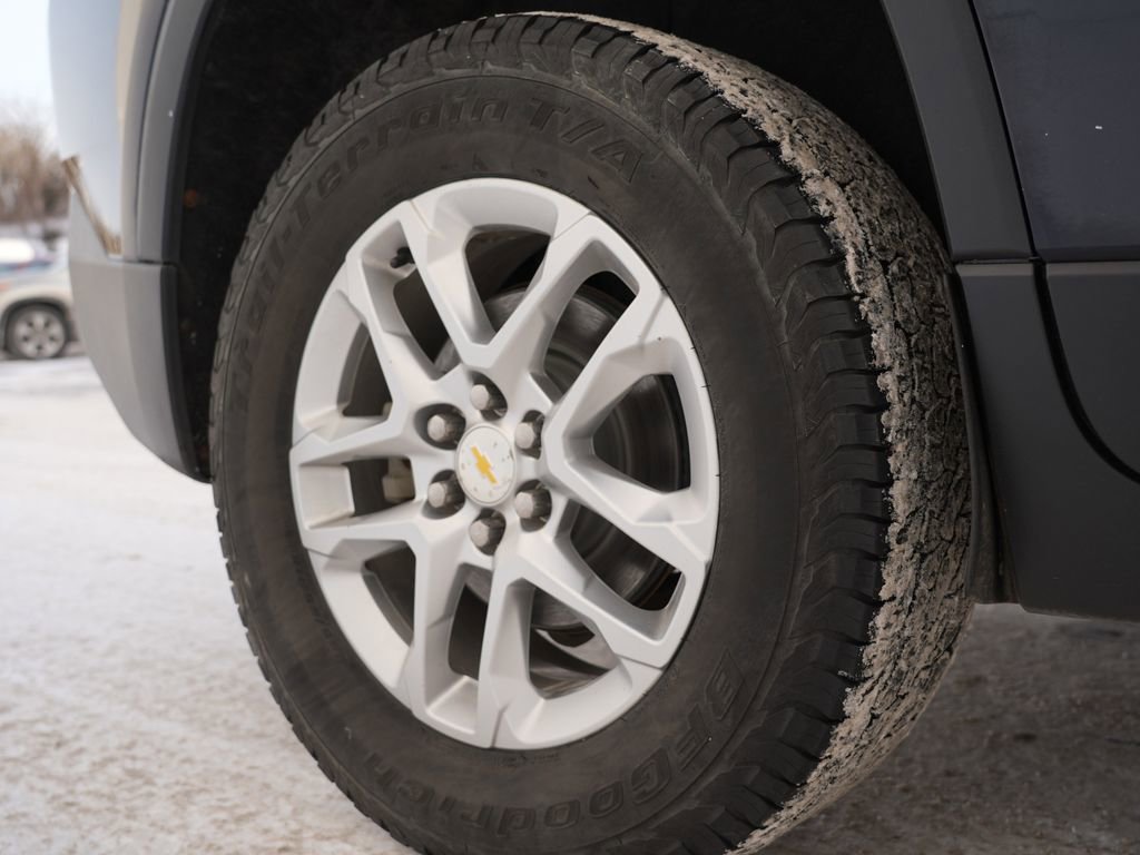 Used 2020 Chevrolet Traverse LT w/ Driver Confidence II Package image 31