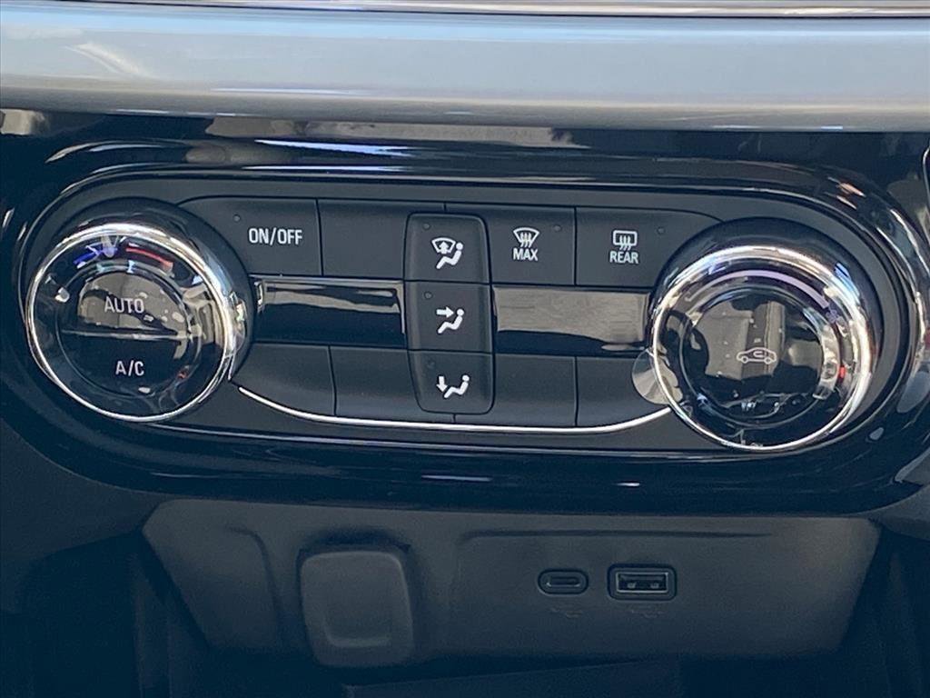 New 2026 Chevrolet Trax LT image 9