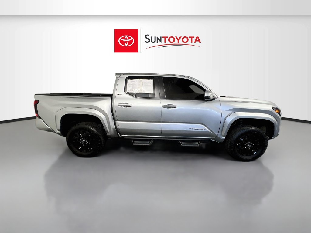 Used 2024 Toyota Tacoma SR5 AWD/4WD image 2