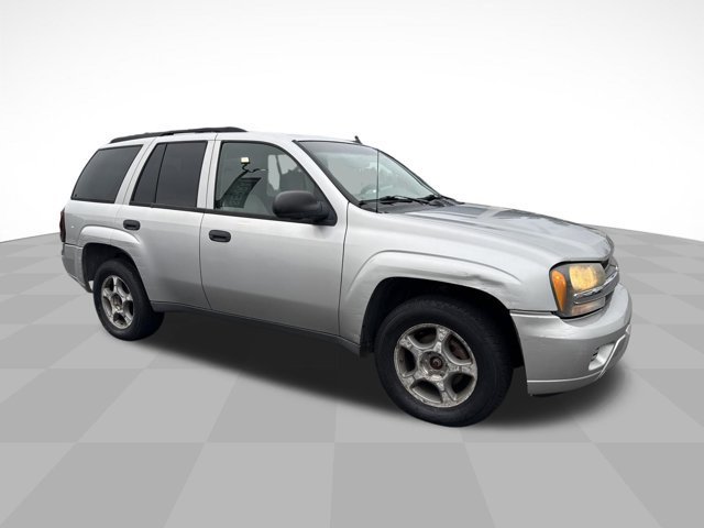 Used 2008 Chevrolet TrailBlazer 4WD w/ Off-Road Package image 3