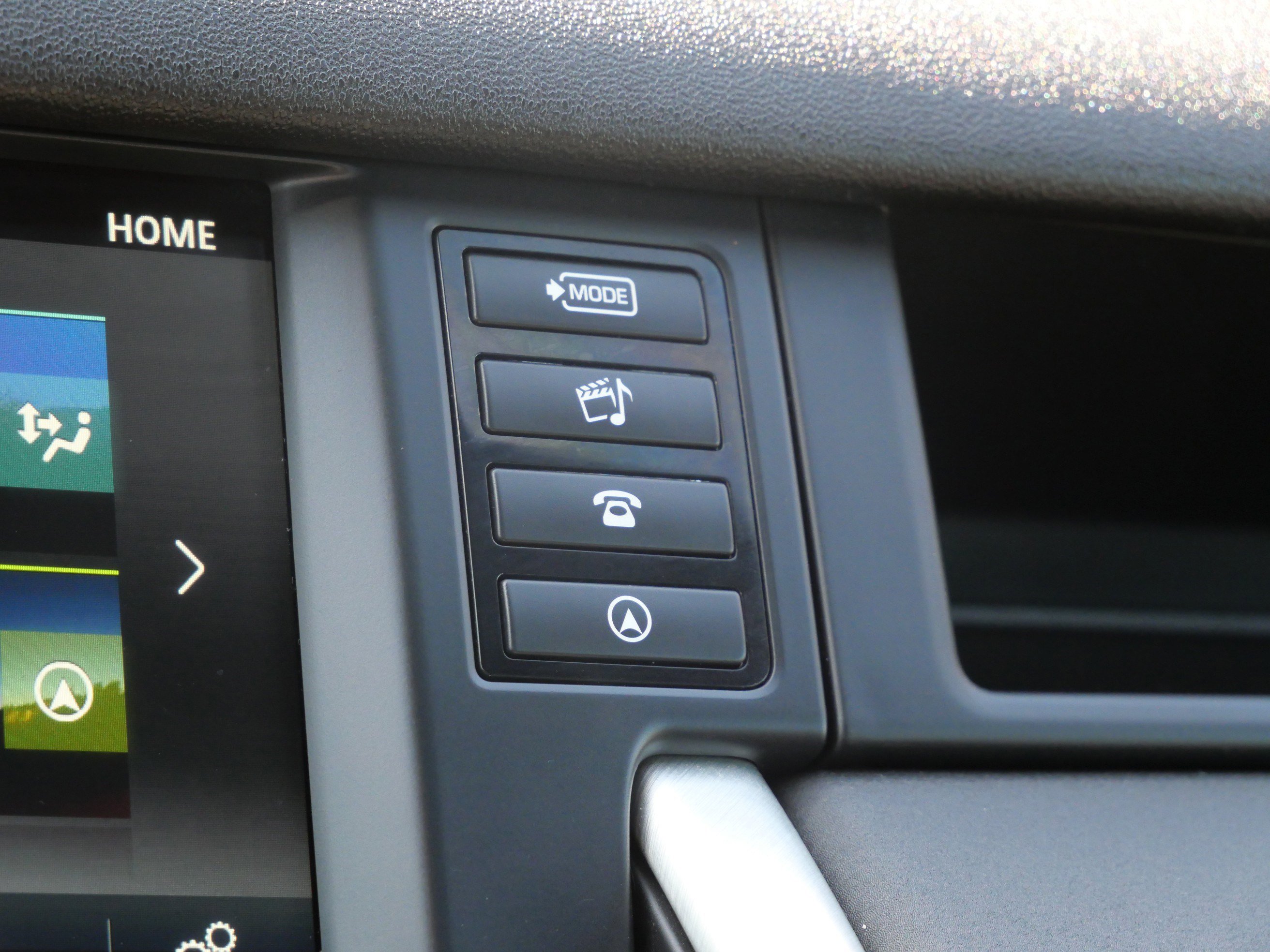 Used 2016 Land Rover Discovery Sport HSE image 26