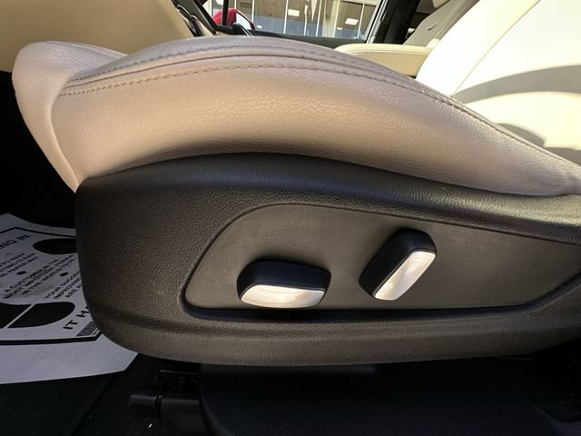 Certified 2019 Cadillac XT5 FWD image 20