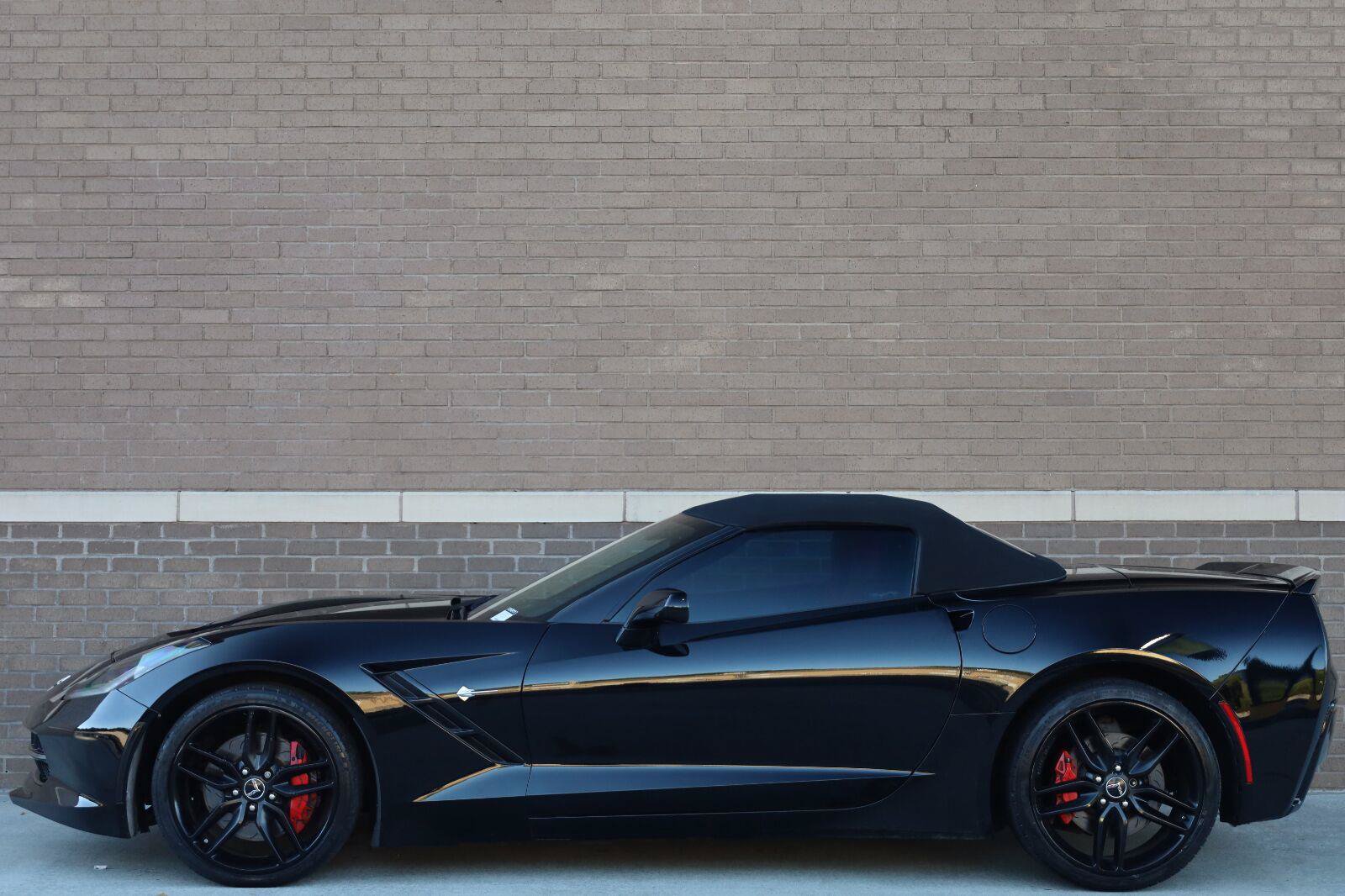Used 2014 Chevrolet Corvette Stingray Convertible w/ 2LT Preferred Equipment Group RWD image 4
