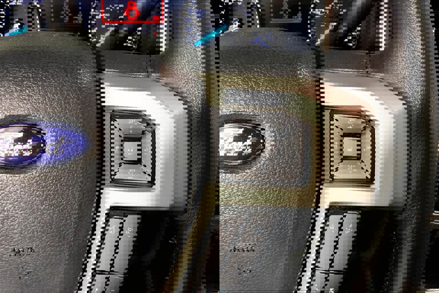 Used 2022 Ford F250 Lariat w/ Lariat Ultimate Package image 25