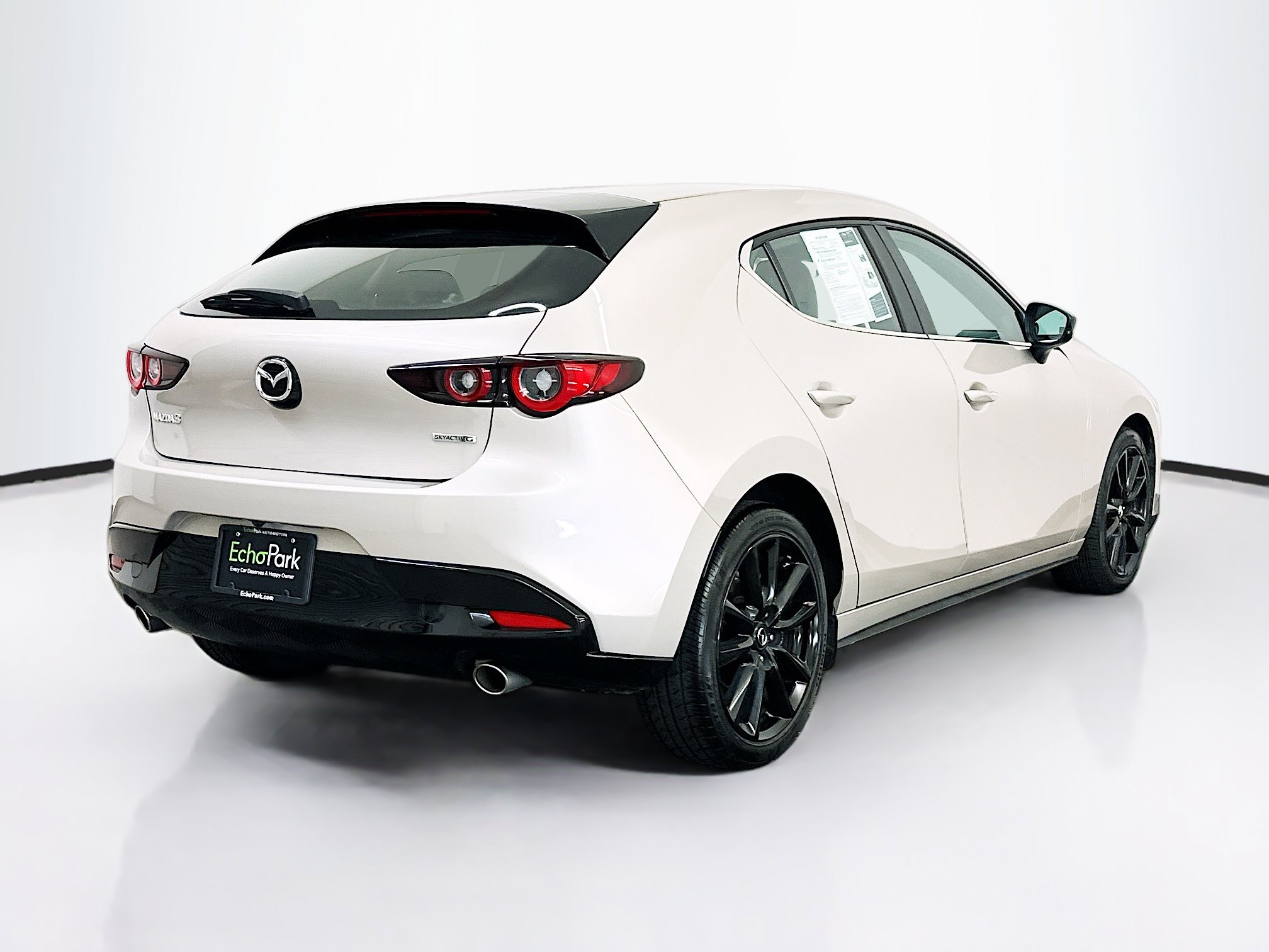 Used 2024 MAZDA MAZDA3 s FWD image 9