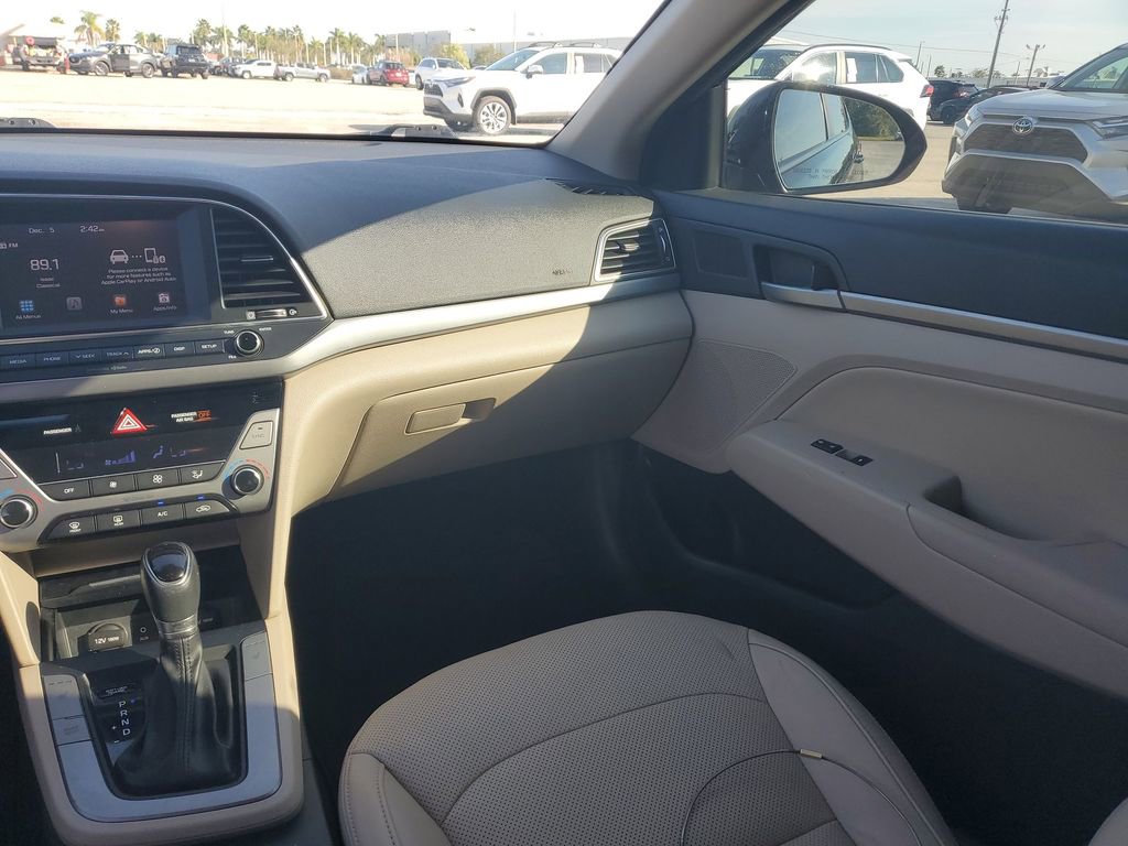 Used 2017 Hyundai Elantra Value Edition image 11