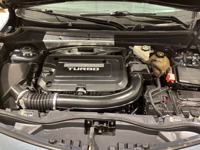 Used 2019 Cadillac XT4 Premium Luxury w/ Cold Weather Package image 7