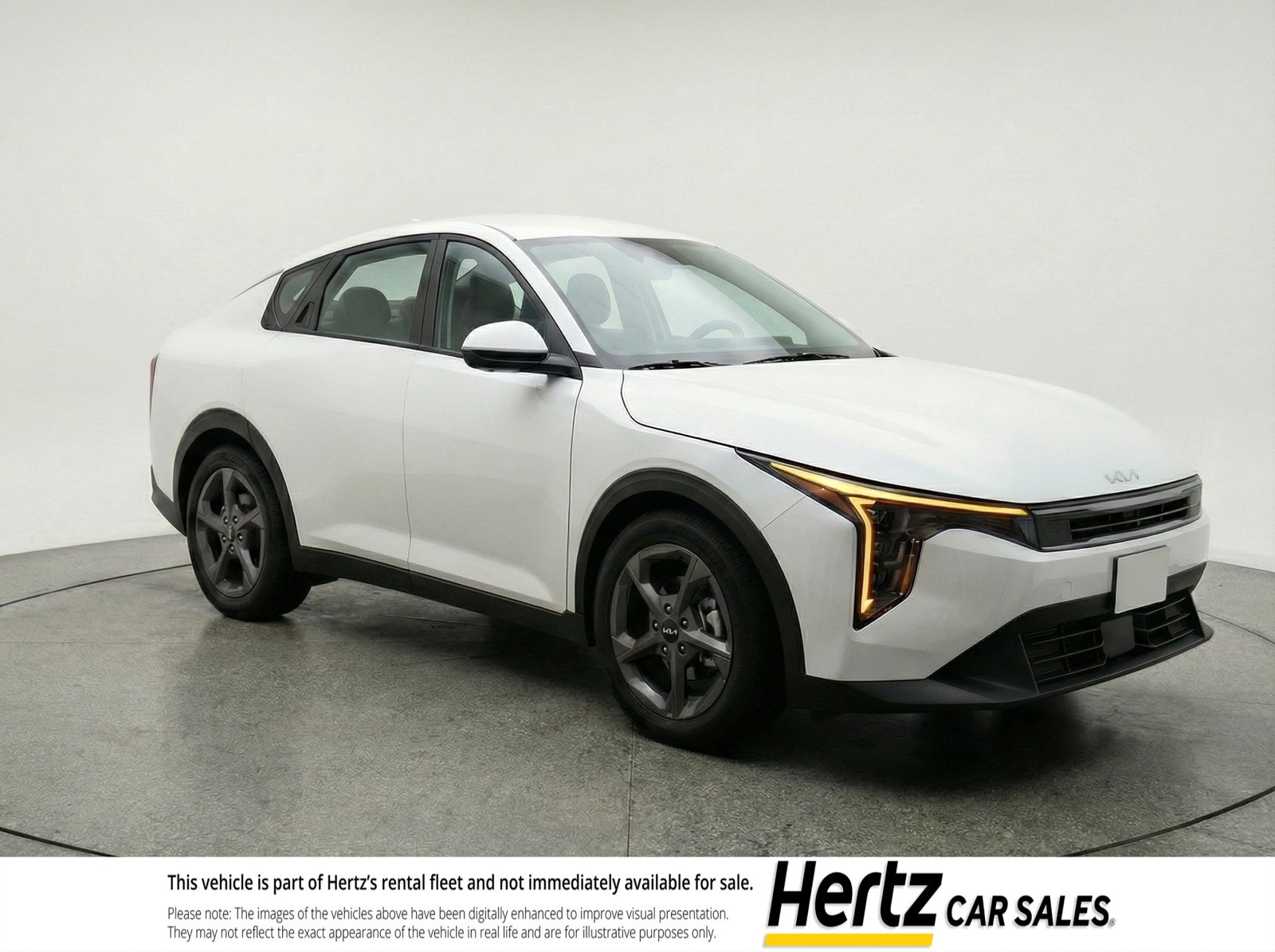 Used 2025 Kia K4 LXS image 1