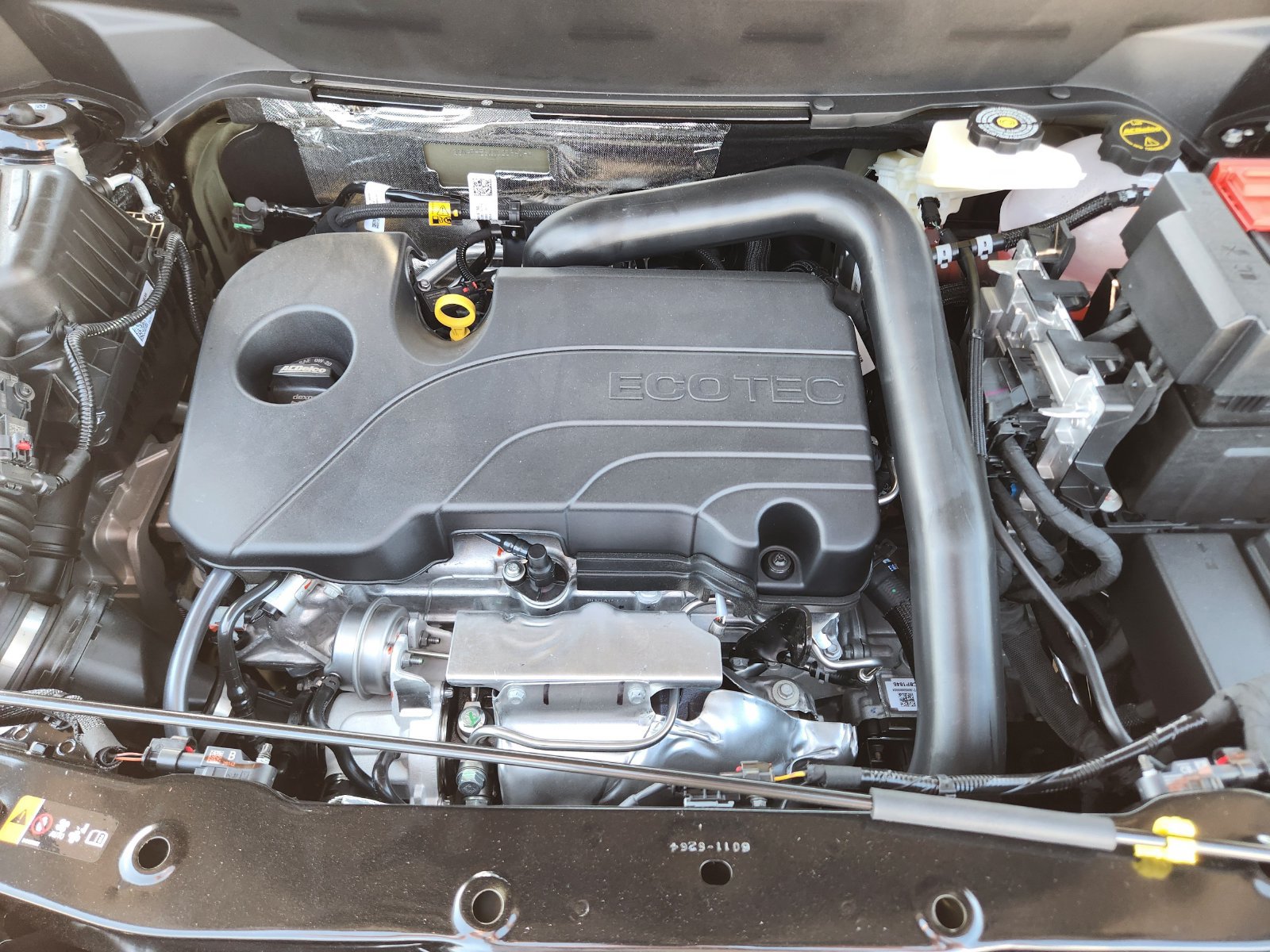 New 2027 Chevrolet Equinox LT w/ Convenience Package II FWD image 24