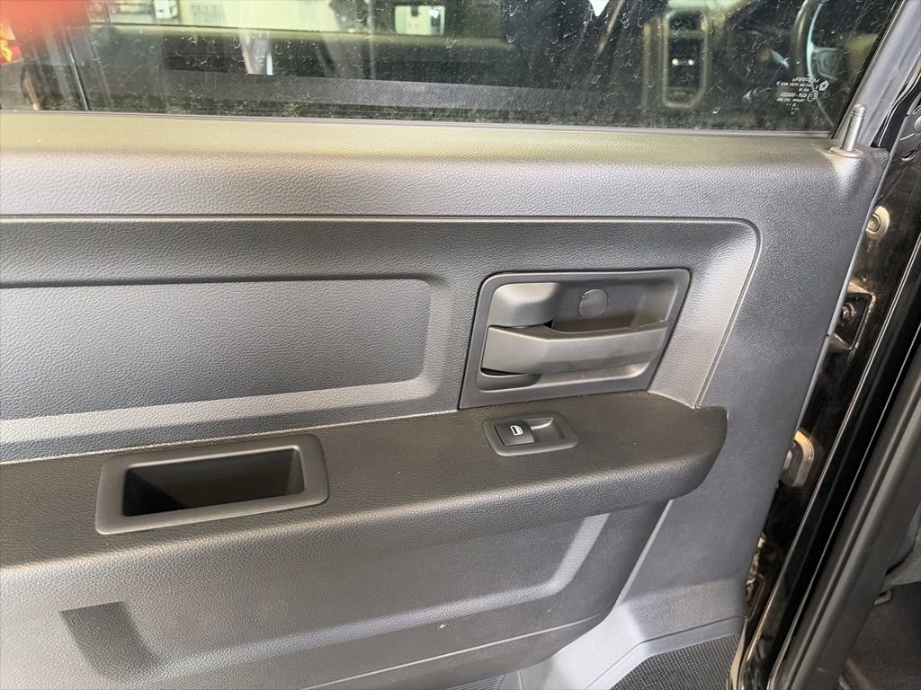 Used 2024 RAM 3500 Tradesman w/ Towing Technology Group image 16