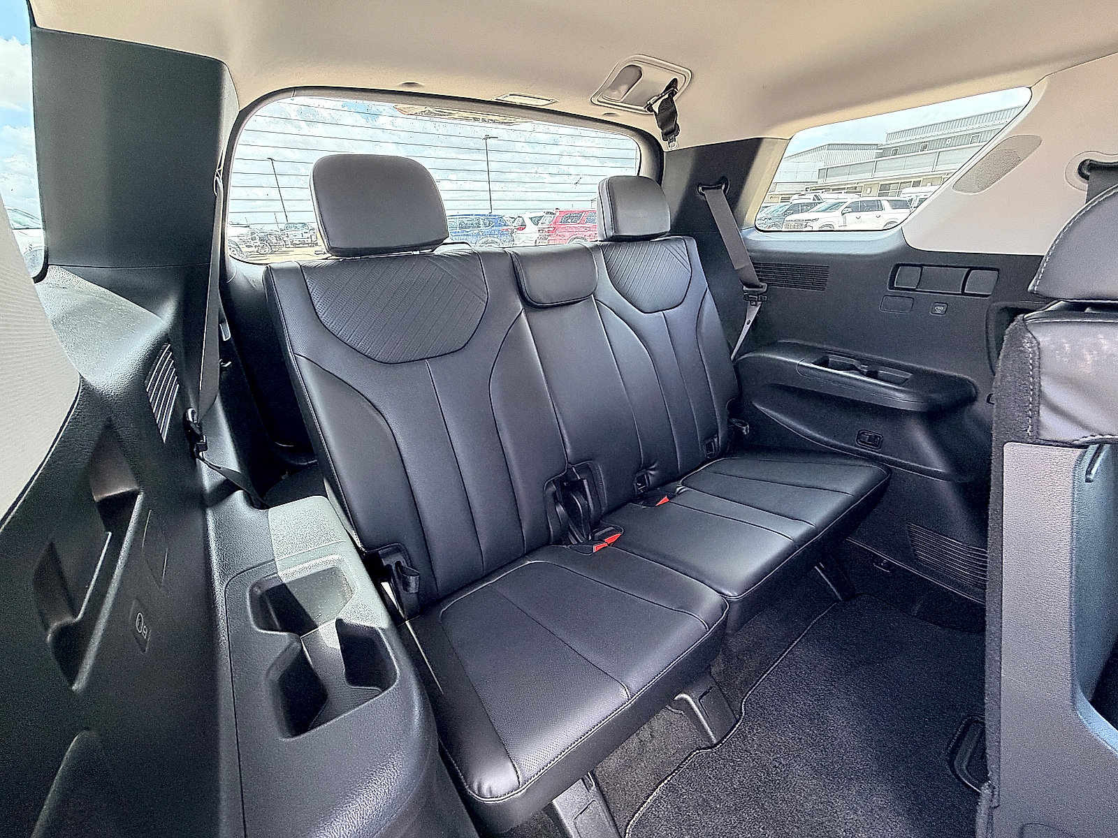 Used 2023 Hyundai Palisade SEL AWD/4WD image 15