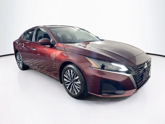 Certified 2023 Nissan Altima 2.5 SV AWD/4WD image 3